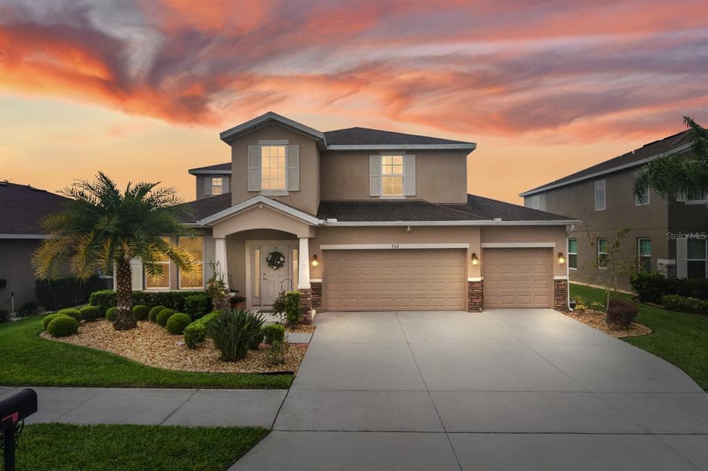722 LAKE DOUGLAS DRIVE GROVELAND, FL 34736