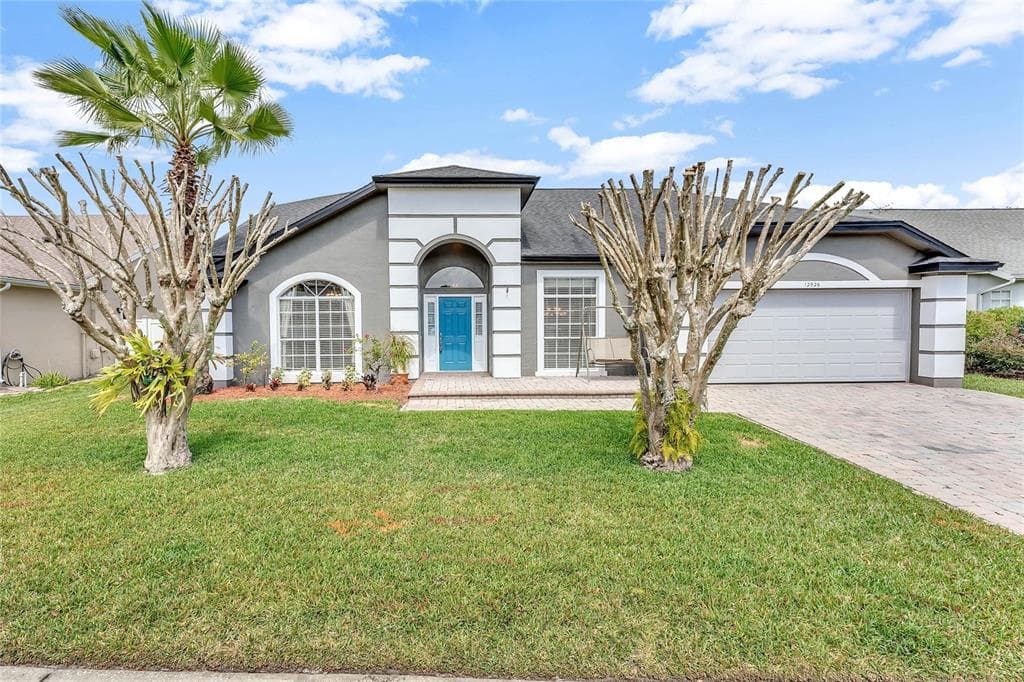 12926 FORESTEDGE CIRCLE ORLANDO, FL 32828