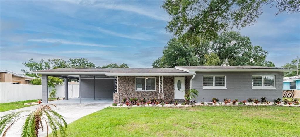 4803 WISHART BOULEVARD TAMPA, FL 33603