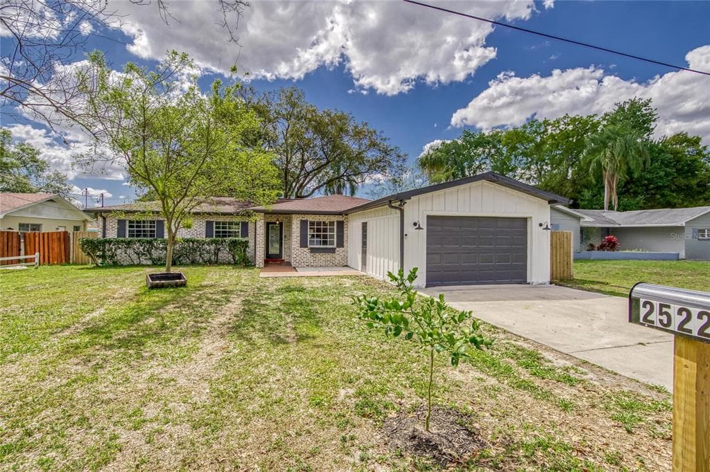 2522 KRUEGER LANE TAMPA, FL 33618