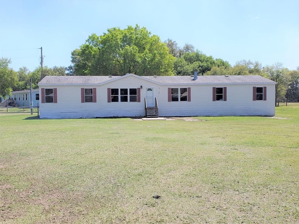 33524 SAMONEK ROAD WESLEY CHAPEL, FL 33543
