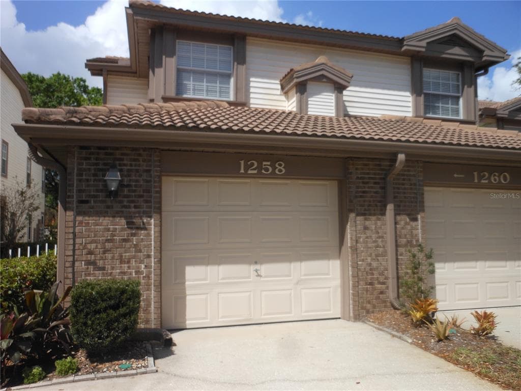 1258 CLAYS TRAIL OLDSMAR, FL 34677