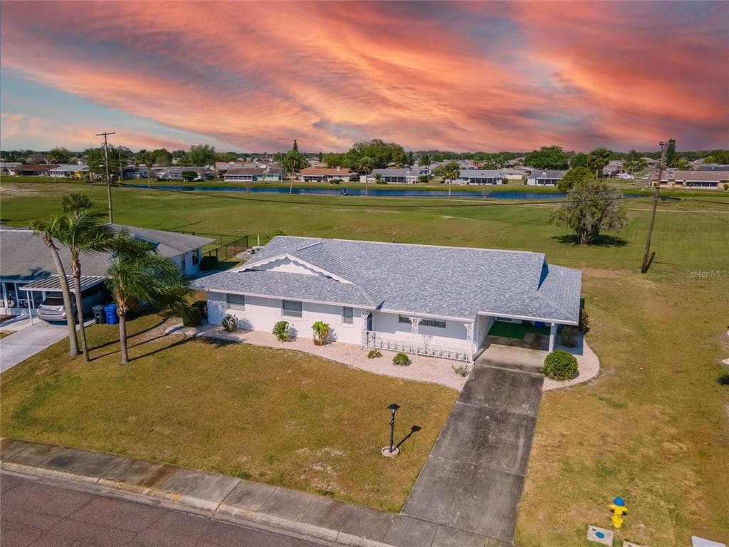1021 AUGUSTA DRIVE SUN CITY CENTER, FL 33573