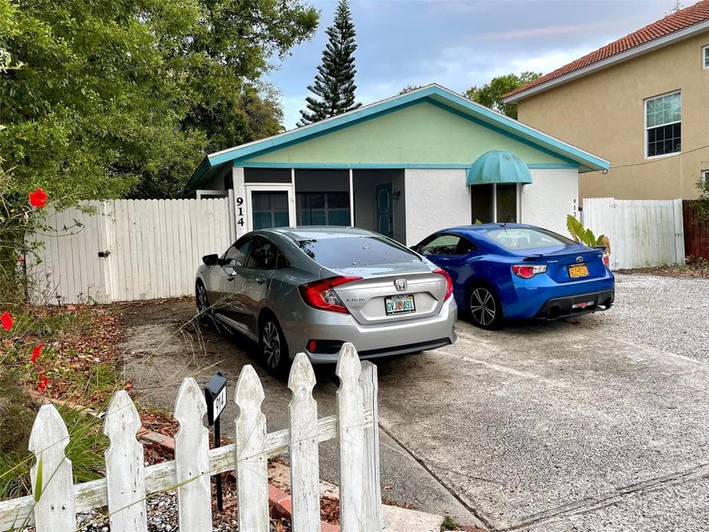 914 GOODRICH AVENUE SARASOTA, FL 34236