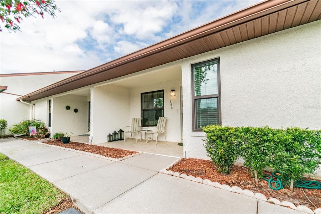 2211 EISENHOWER DRIVE UNIT 106 DUNEDIN, FL 34698