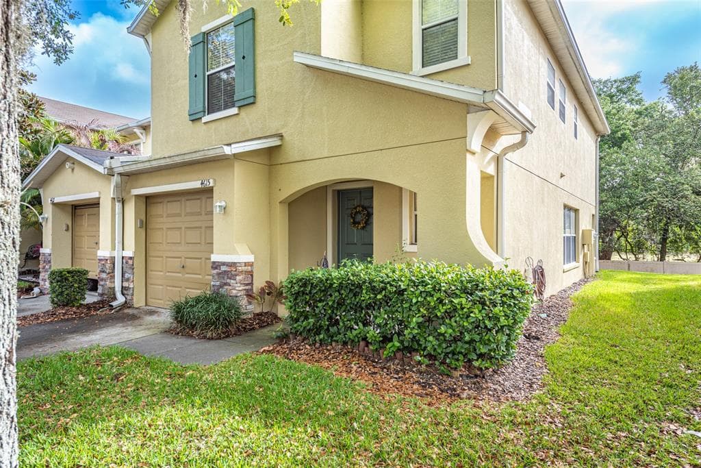 4615 LIMERICK DRIVE TAMPA, FL 33610