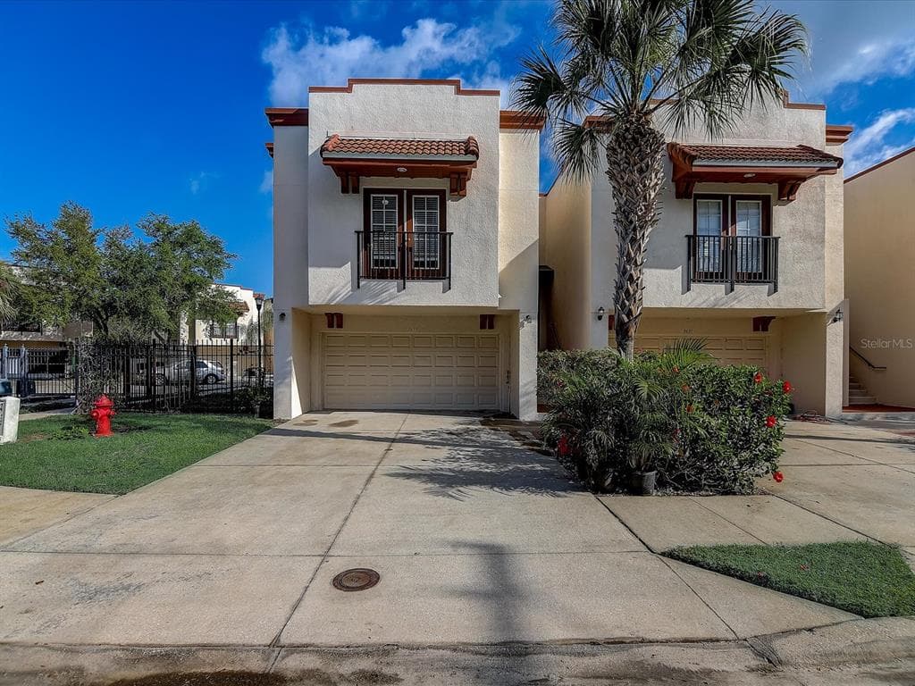 3633 W EVERETTE AVENUE UNIT 3633 TAMPA, FL 33611