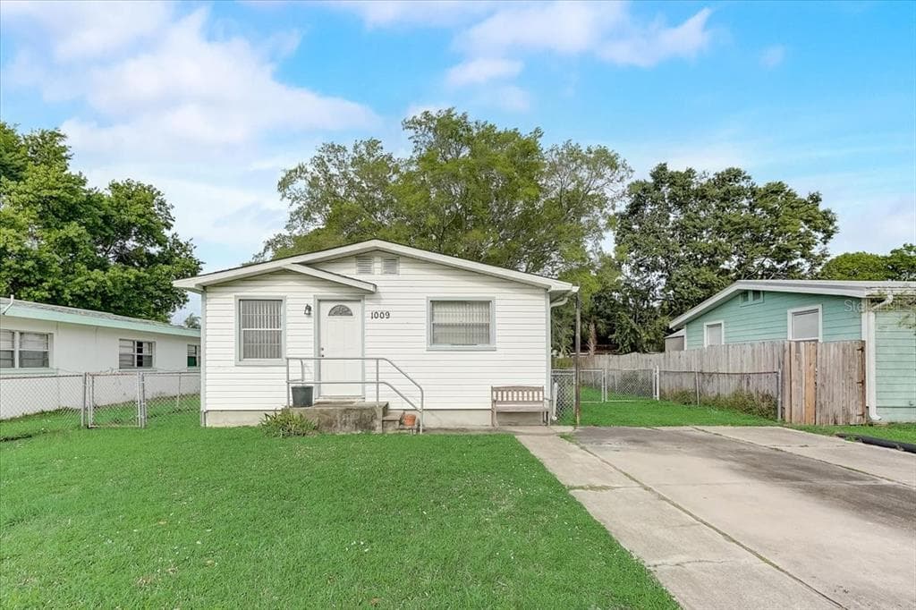 1009 26TH AVENUE W PALMETTO, FL 34221