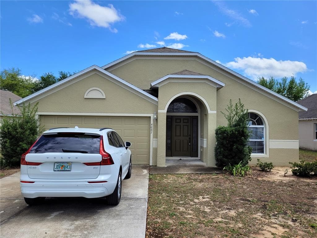 4067 WALTHAM FOREST DRIVE TAVARES, FL 32778