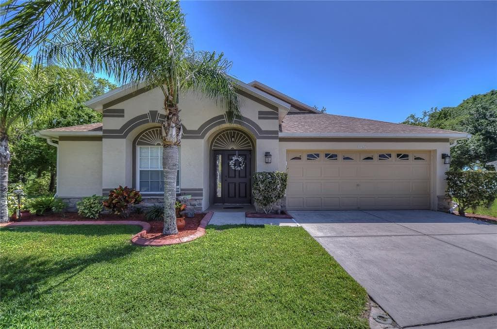 31428 GLENDALOUGH WAY WESLEY CHAPEL, FL 33545