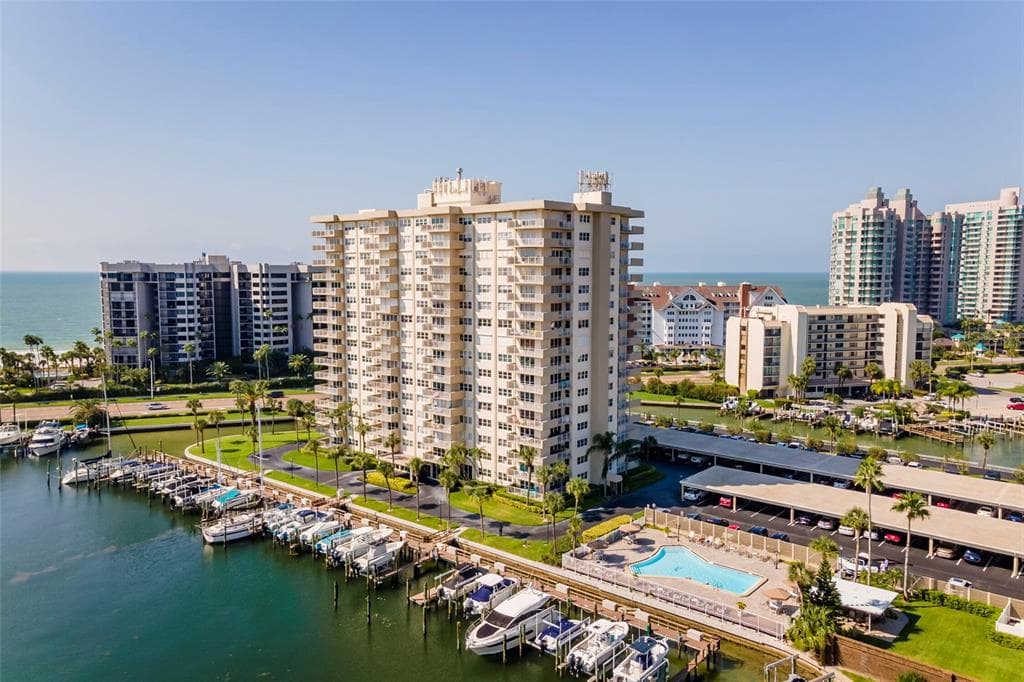 1621 GULF BOULEVARD UNIT 305 CLEARWATER, FL 33767