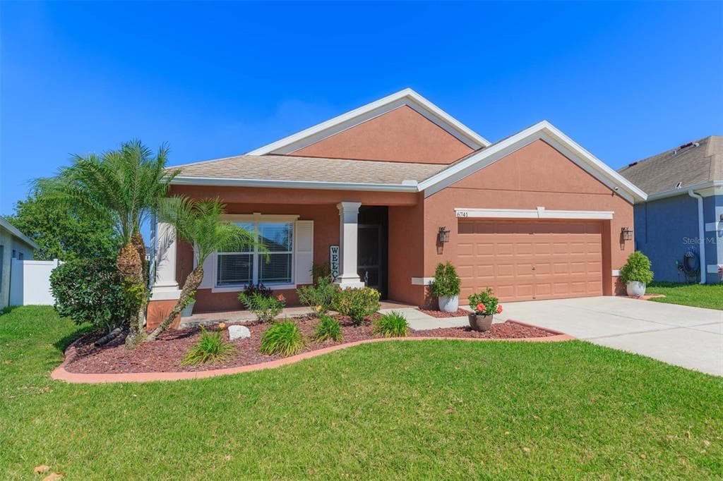 6741 BOULDER RUN LOOP WESLEY CHAPEL, FL 33545
