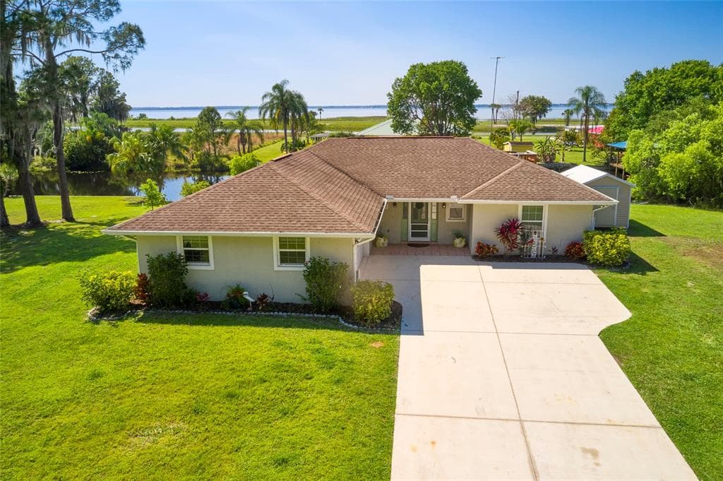 6588 PALMETTO DRIVE S INDIAN LAKE ESTATES, FL 33855