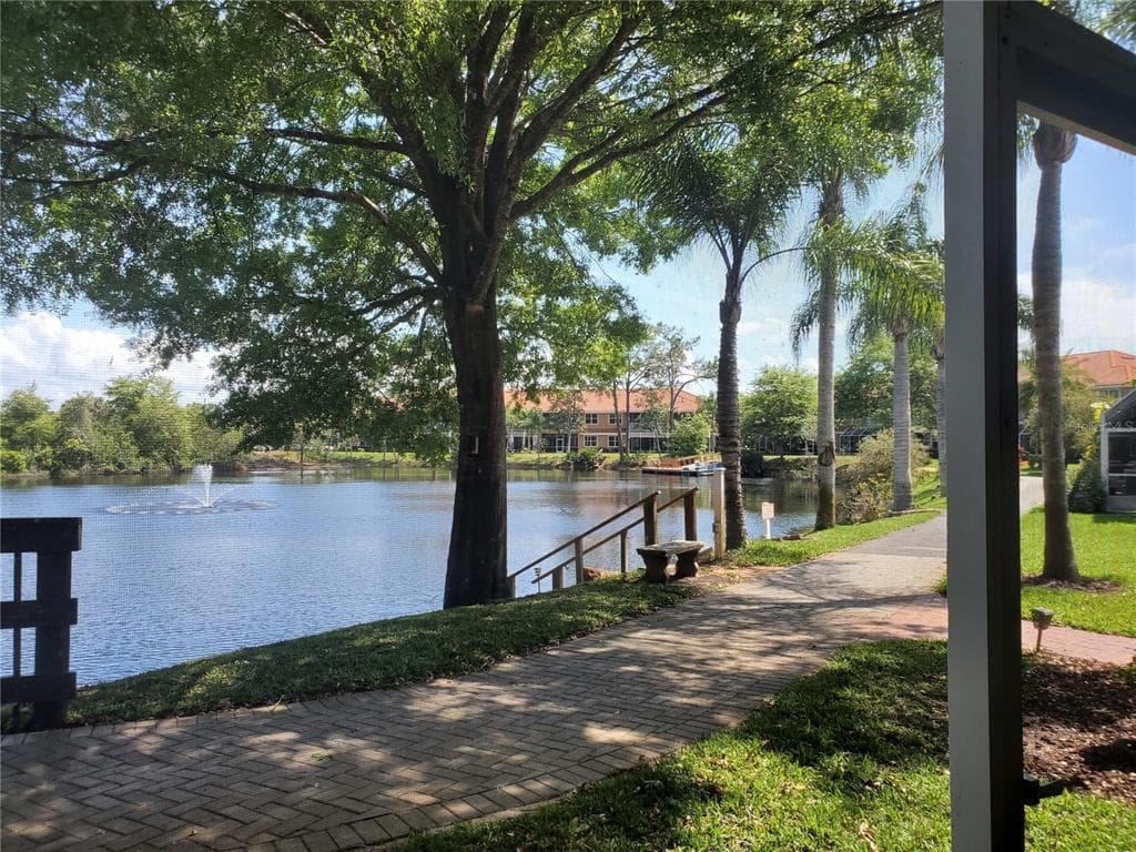 6804 SOMBRAS WAY LAND O LAKES, FL 34637