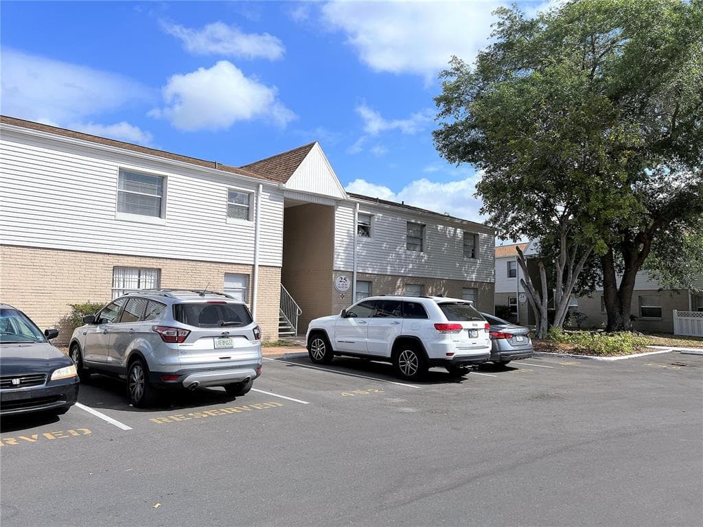 7210 N MANHATTAN AVENUE UNIT 2512 TAMPA, FL 33614