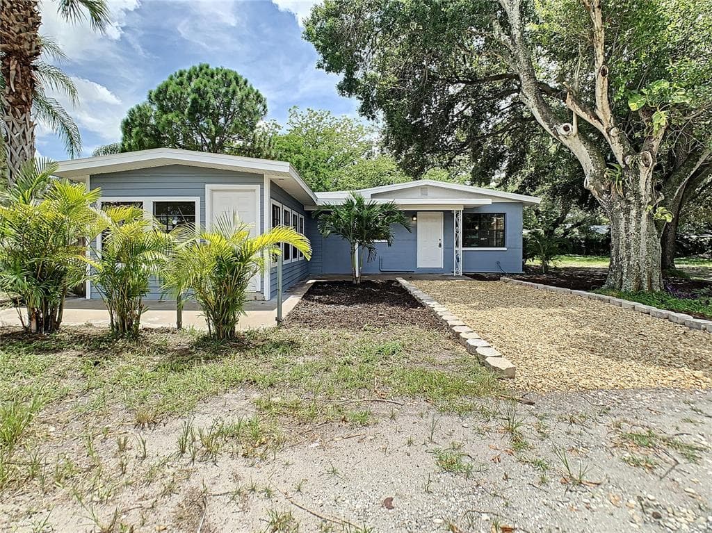 4805 E 14TH AVENUE TAMPA, FL 33605