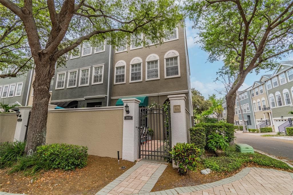1441 HARBOUR WALK ROAD TAMPA, FL 33602