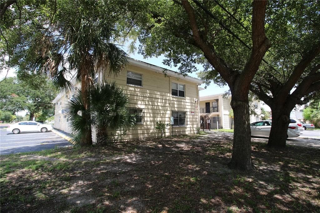 3433 3RD AVENUE S UNIT 2 ST PETERSBURG, FL 33711