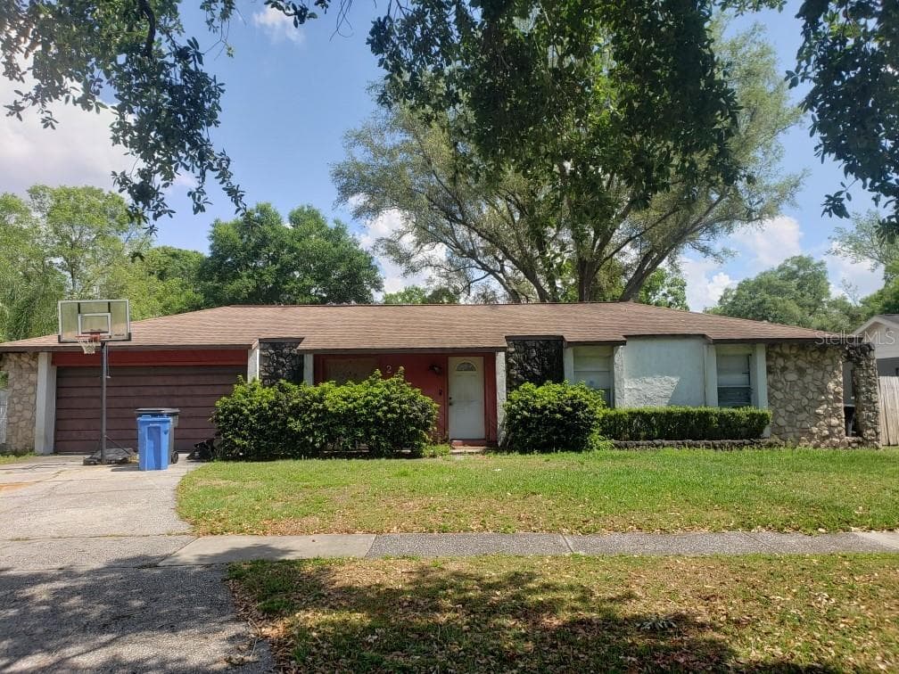 2005 RONALD CIRCLE SEFFNER, FL 33584