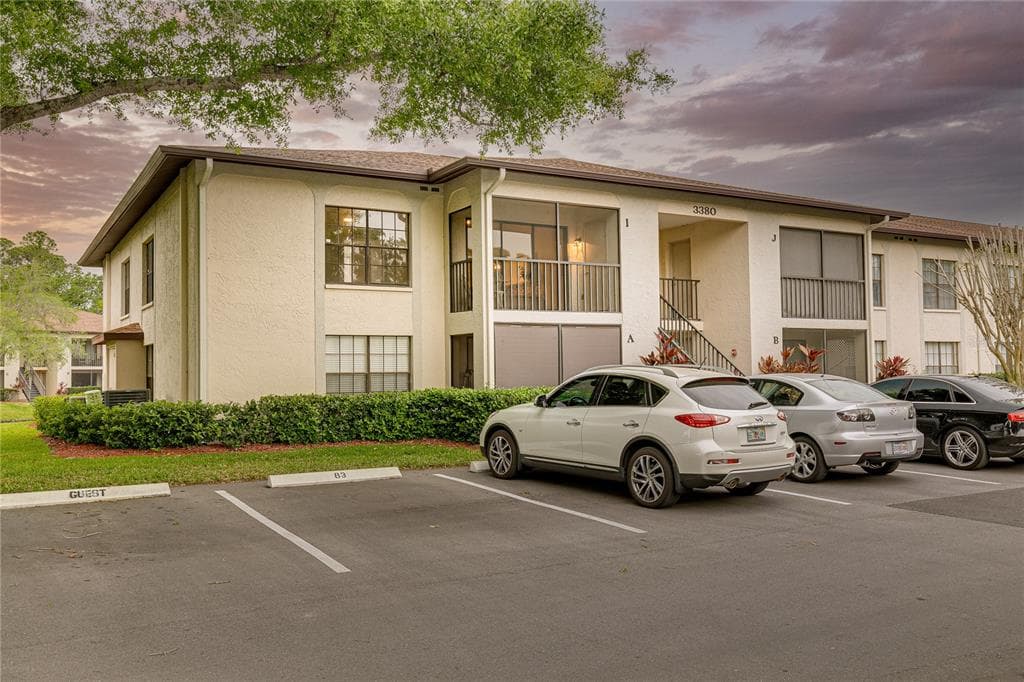 3380 CRYSTAL COURT E UNIT I PALM HARBOR, FL 34685