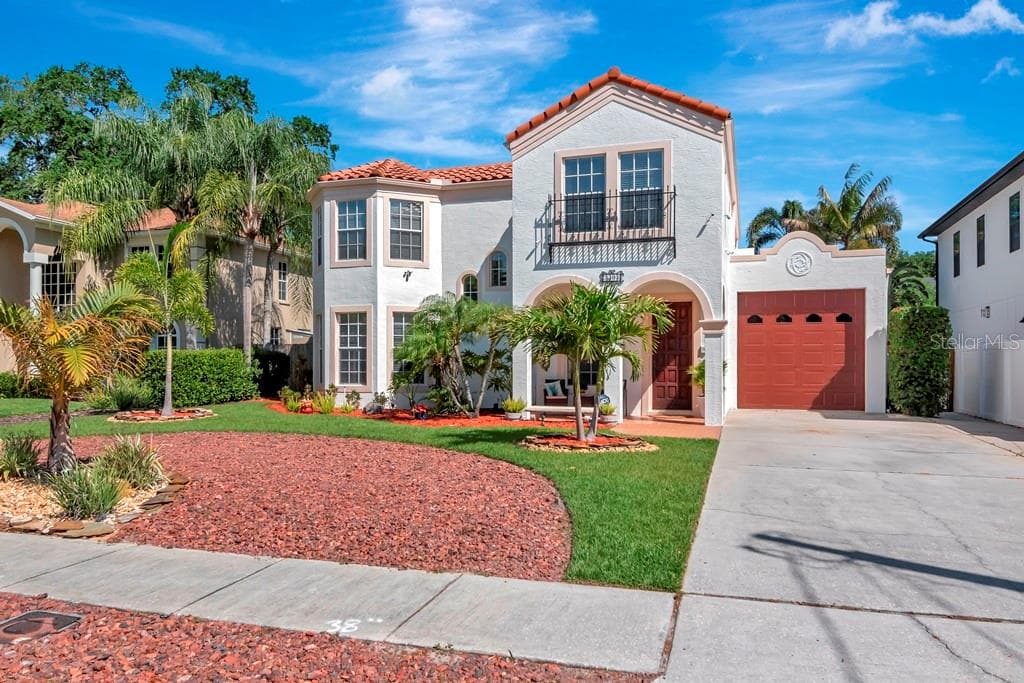 3303 W LAWN AVENUE TAMPA, FL 33611