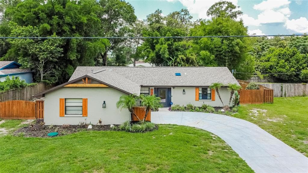 5043 MOCKINGBIRD DRIVE DADE CITY, FL 33523