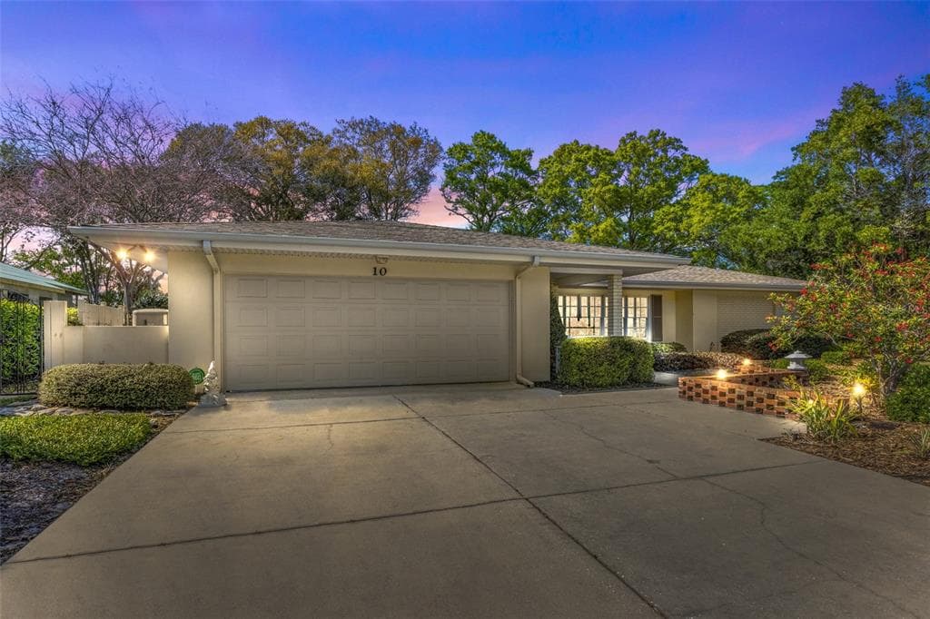 10 HIBISCUS ROAD BELLEAIR, FL 33756