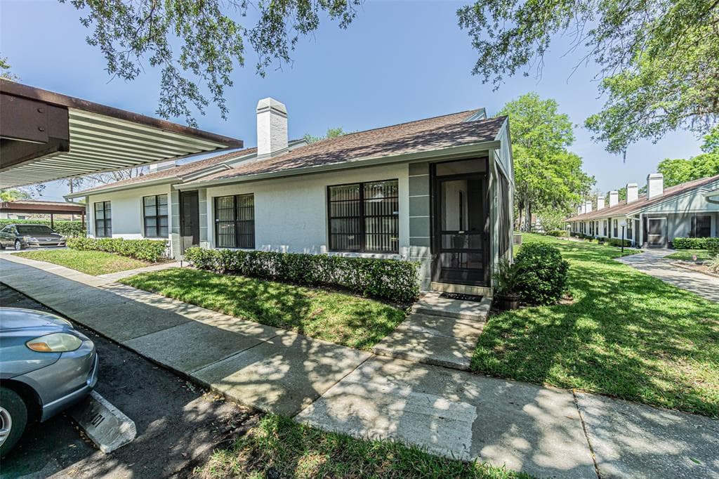 3504 MAGNOLIA RIDGE CIRCLE UNIT 102 PALM HARBOR, FL 34684