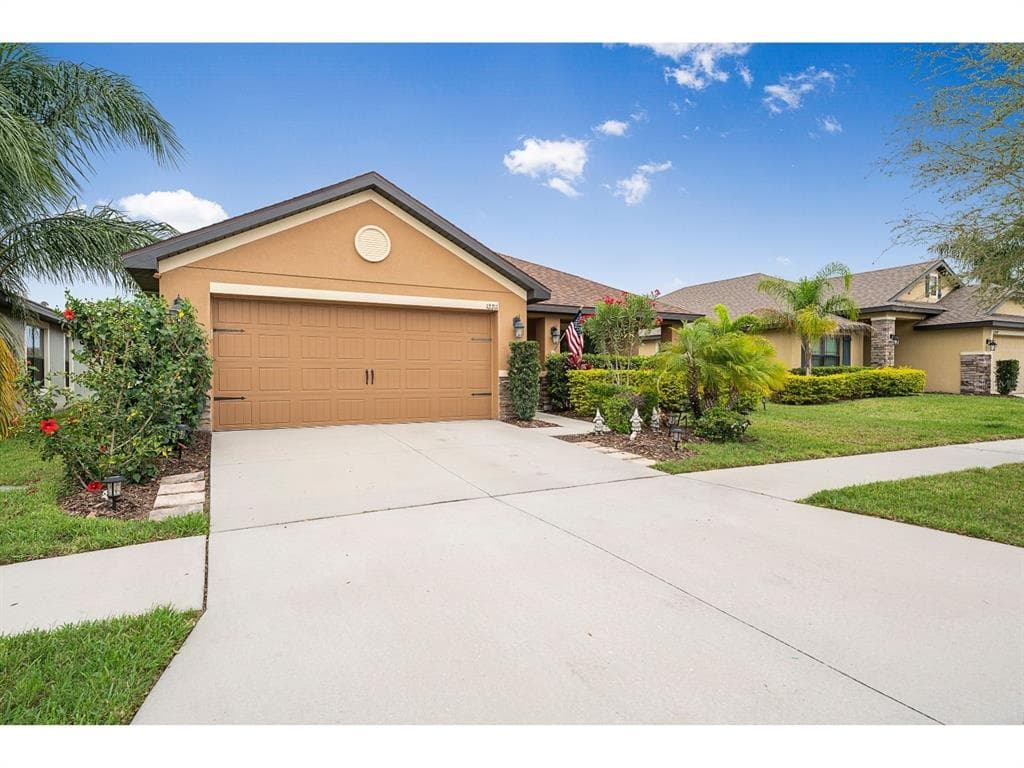 12211 AVONDALE OAK PLACE RIVERVIEW, FL 33578