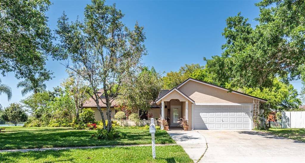 1522 CREEKBEND DRIVE BRANDON, FL 33510