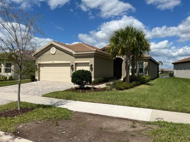 15555 CORONA DEL MAR WIMAUMA, FL 33598