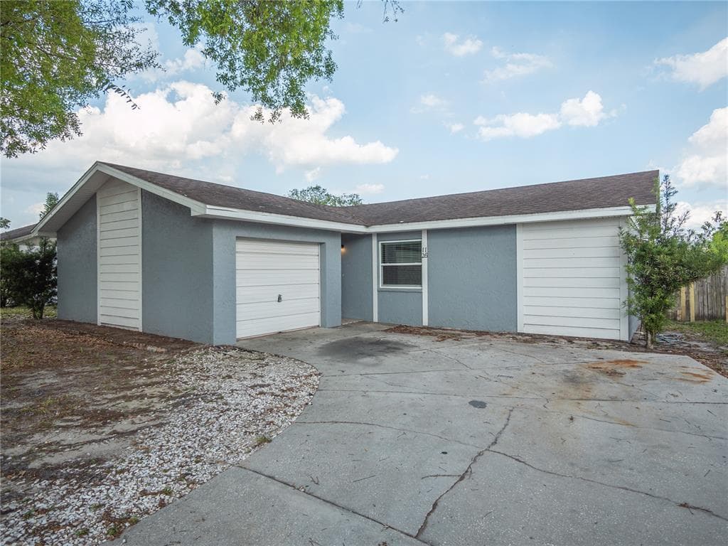 1126 CINNAMON WAY E LAKELAND, FL 33801