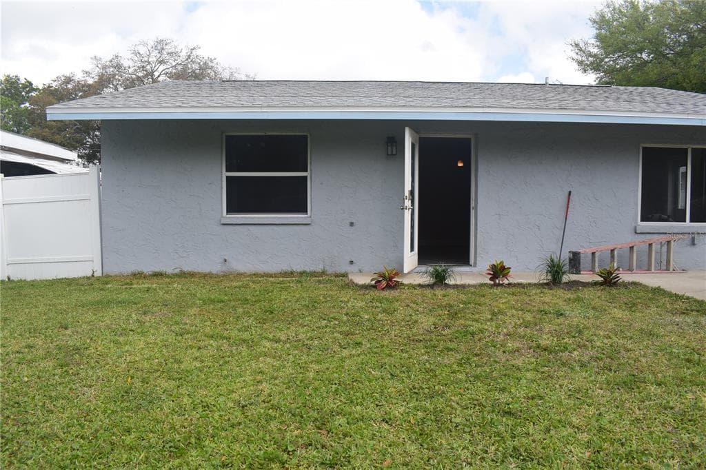 6465 80TH AVENUE N PINELLAS PARK, FL 33781