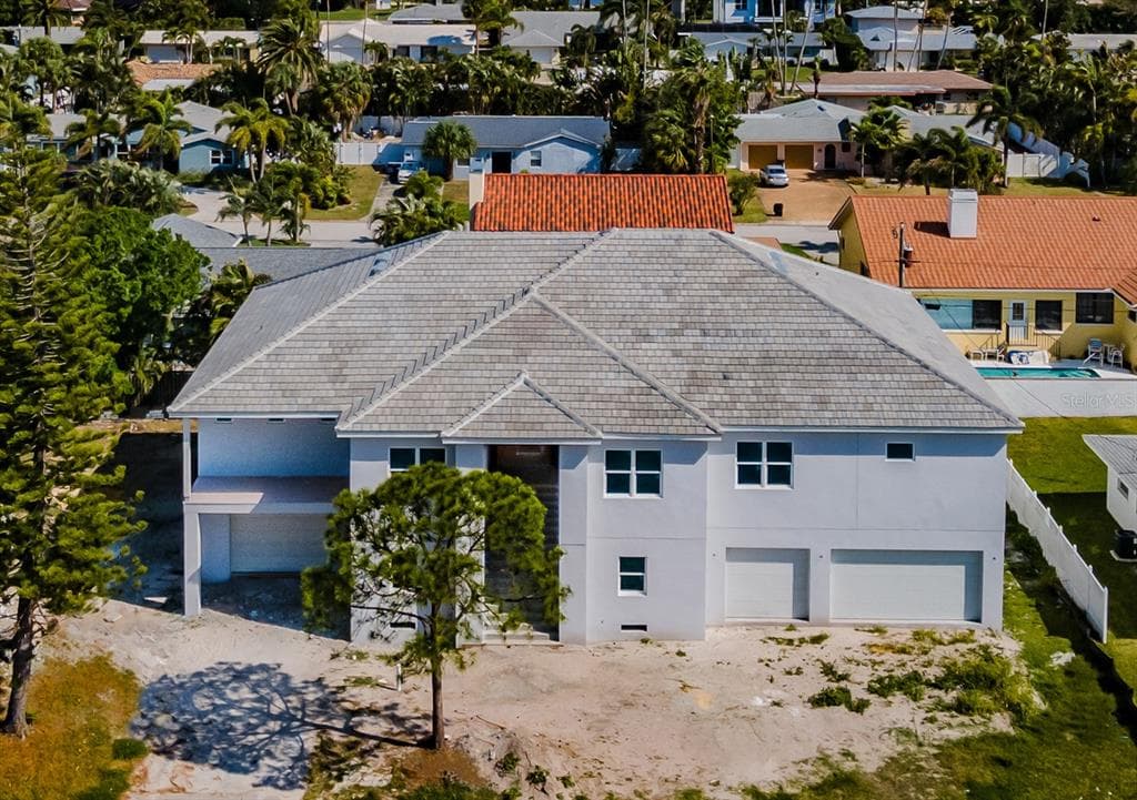 107 12TH STREET BELLEAIR BEACH, FL 33786