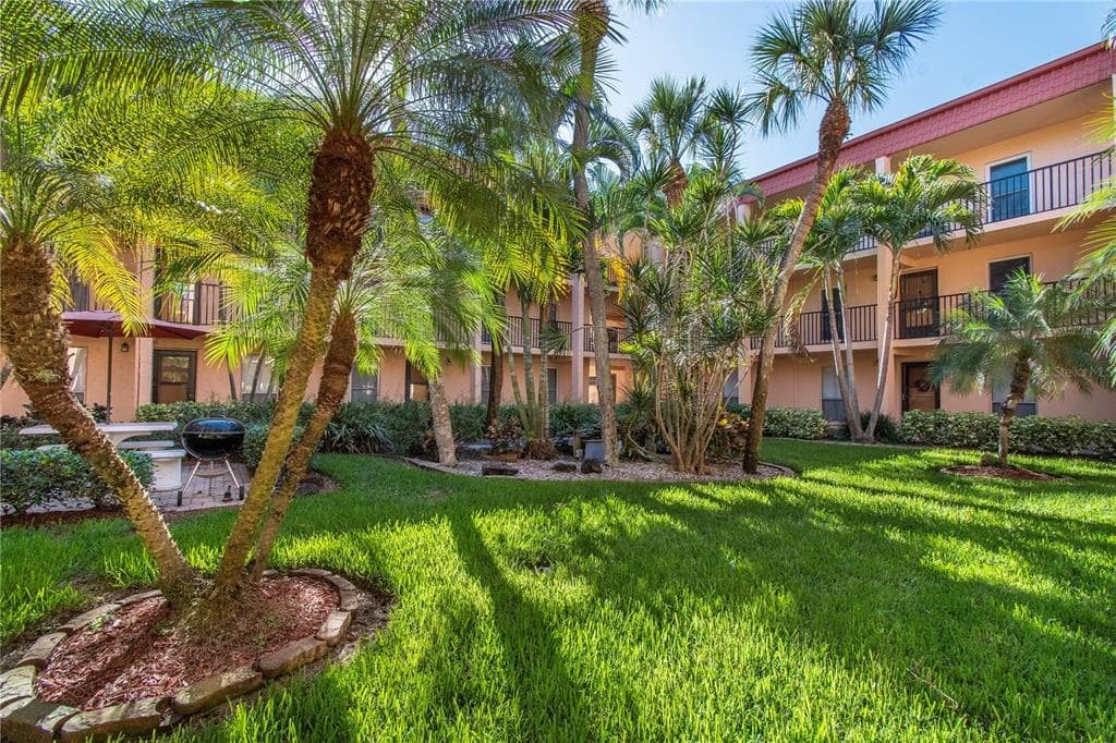 8911 BLIND PASS ROAD UNIT 121 ST PETE BEACH, FL 33706