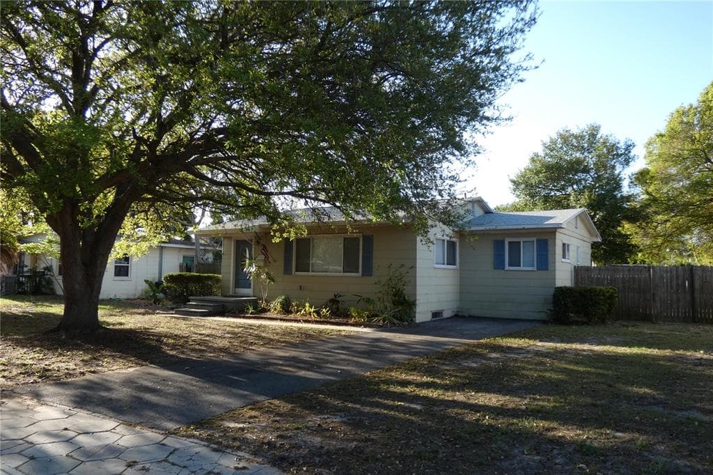 5548 DARTMOUTH AVENUE N ST PETERSBURG, FL 33710