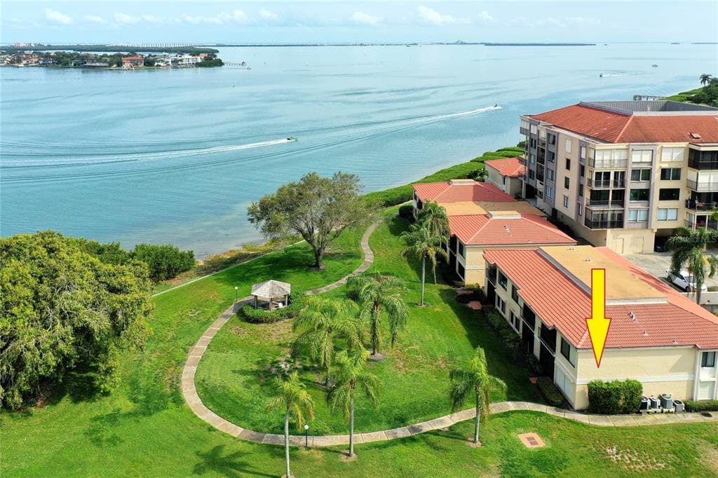 6104 PALMA DEL MAR BOULEVARD S UNIT 102 ST PETERSBURG, FL 33715