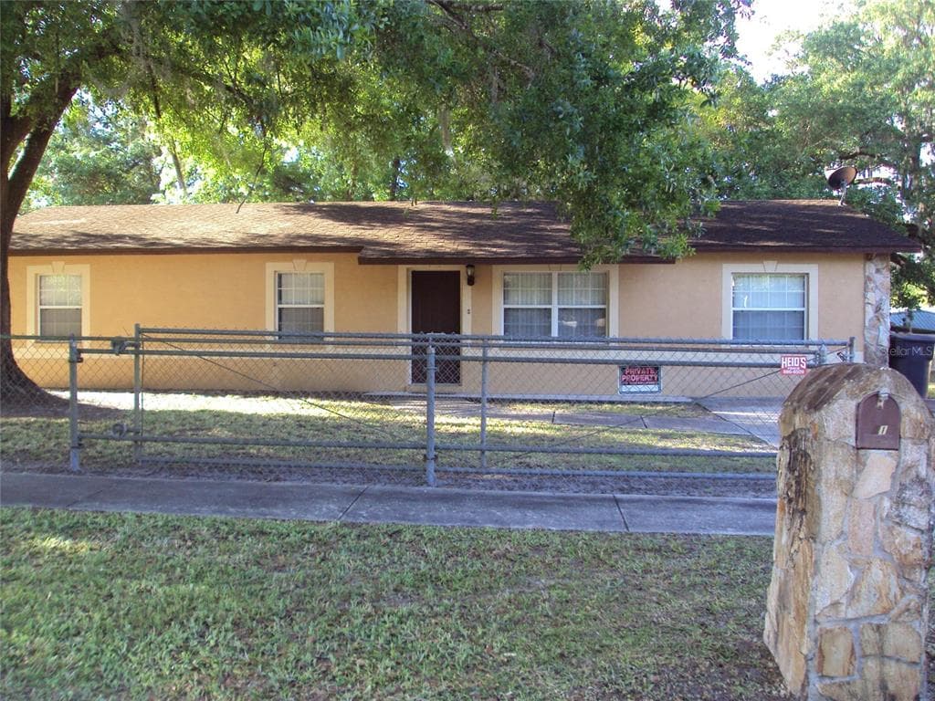 2915 S WILLOW DRIVE PLANT CITY, FL 33566