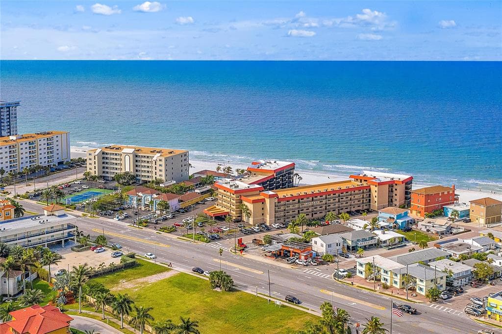 17580 GULF BOULEVARD UNIT 104 REDINGTON SHORES, FL 33708
