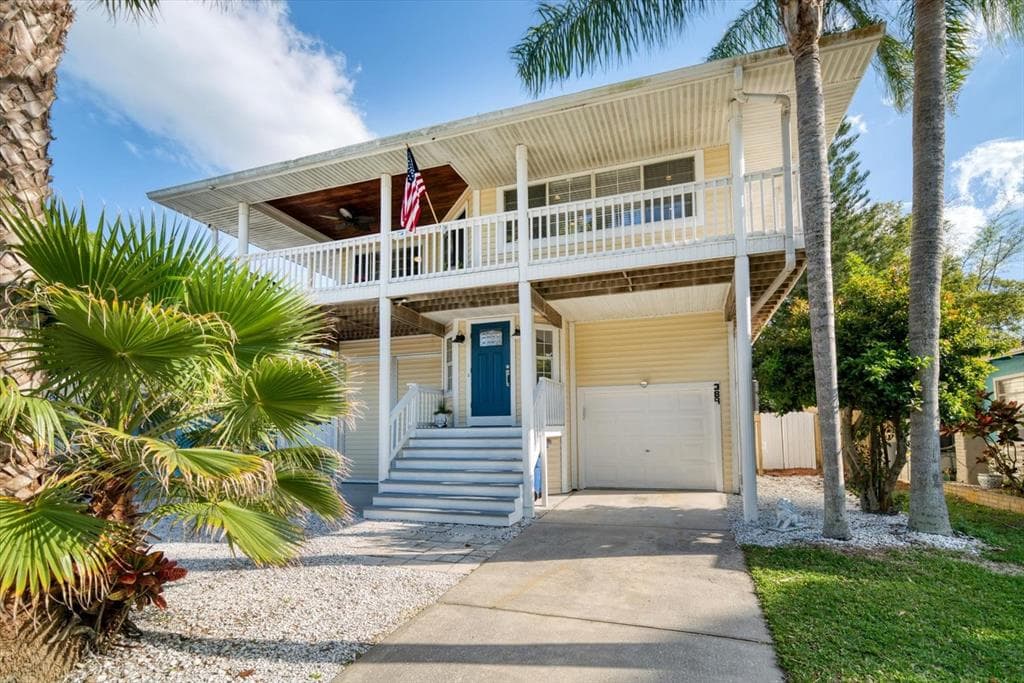 389 GEORGIA AVENUE CRYSTAL BEACH, FL 34681