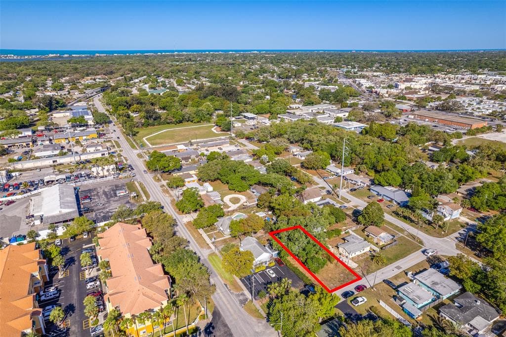 10863 70TH AVENUE SEMINOLE, FL 33772