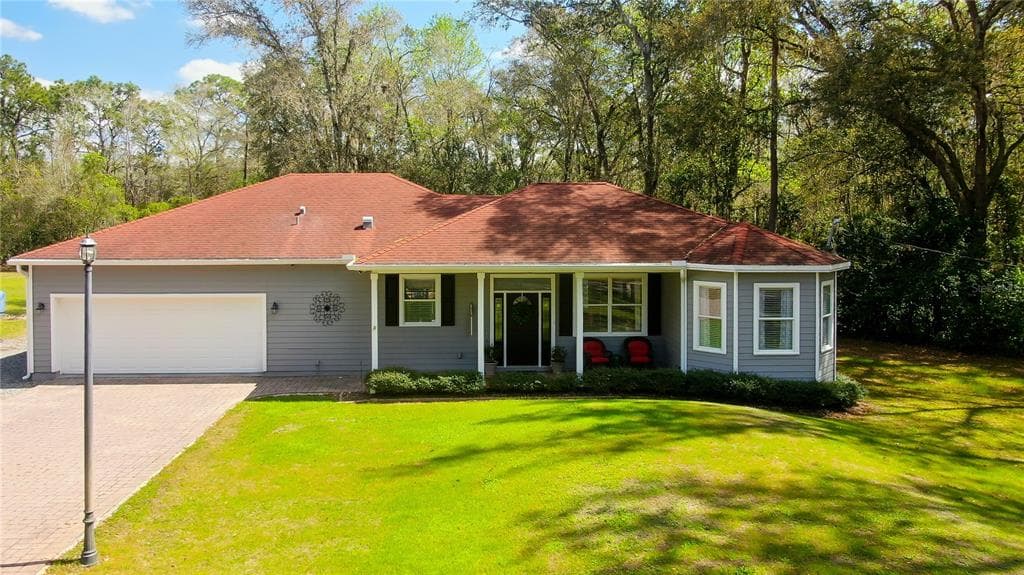 18809 CARR DRIVE LUTZ, FL 33559