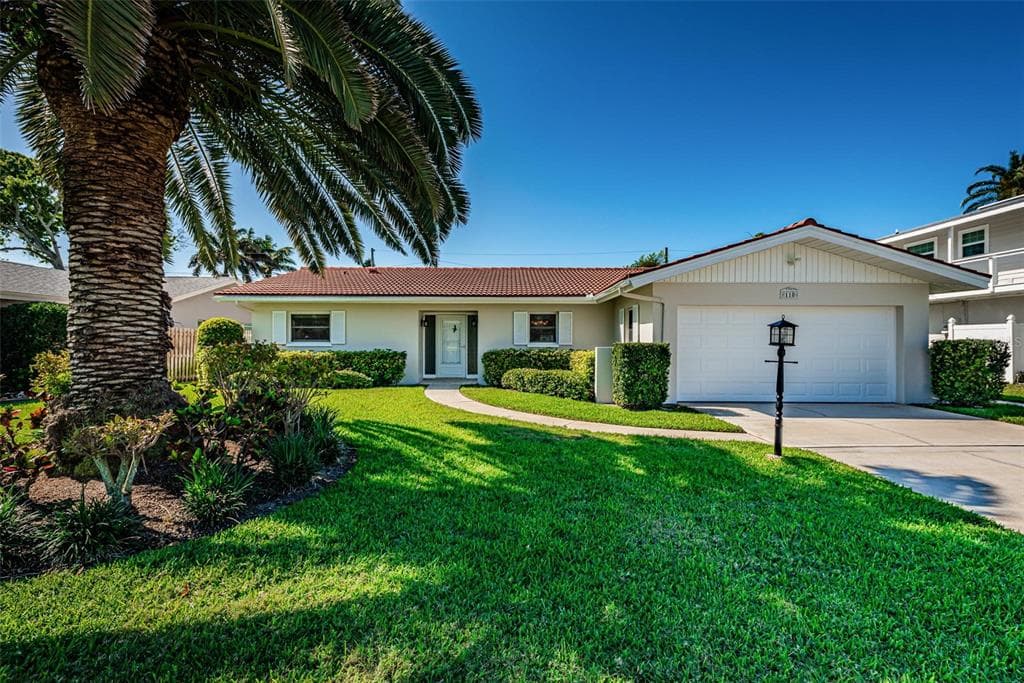 110 12TH STREET BELLEAIR BEACH, FL 33786