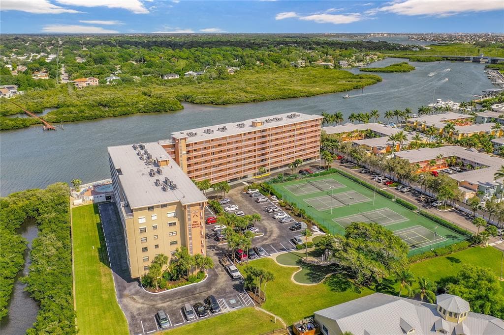 19451 GULF BOULEVARD UNIT 208