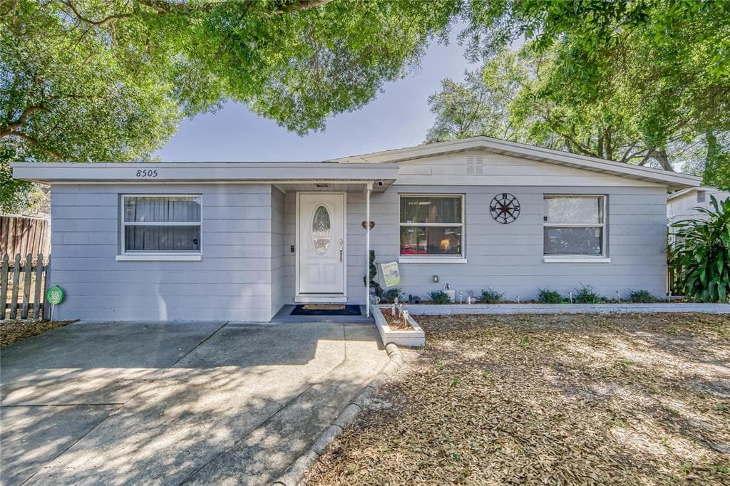 8505 N TEMPLE AVENUE TAMPA, FL 33617