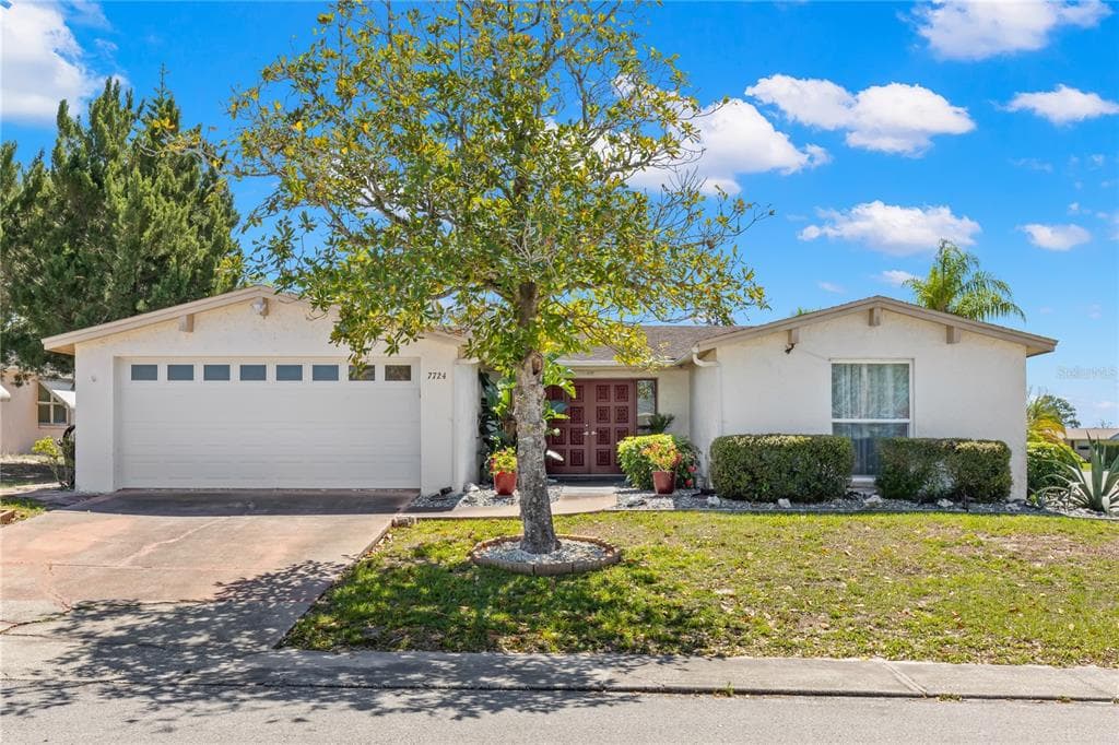 7724 CHALAFONTE DRIVE PORT RICHEY, FL 34668