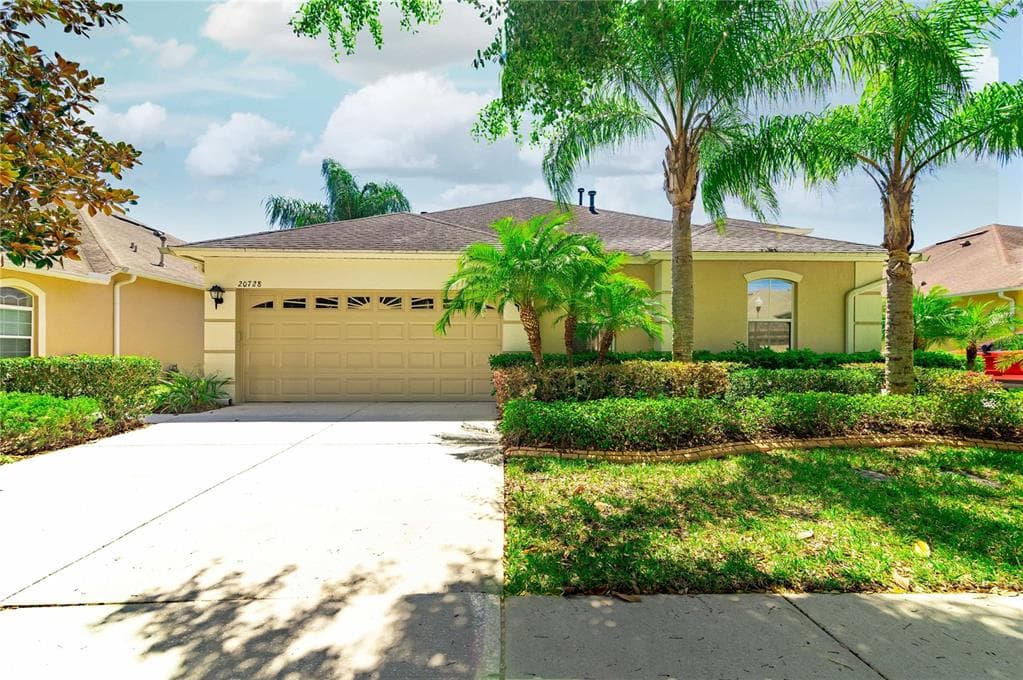 20728 AMANDA OAK COURT LAND O LAKES, FL 34638