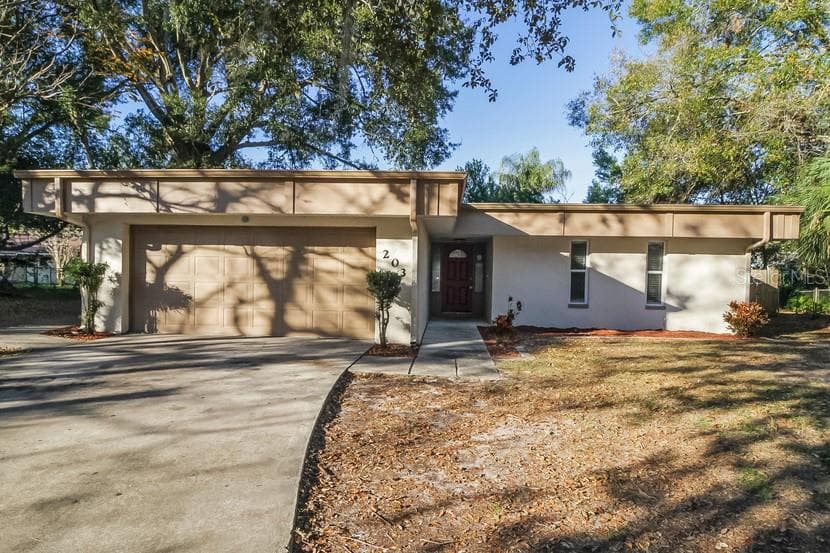203 BIRCH TERRACE WINTER SPRINGS, FL 32708
