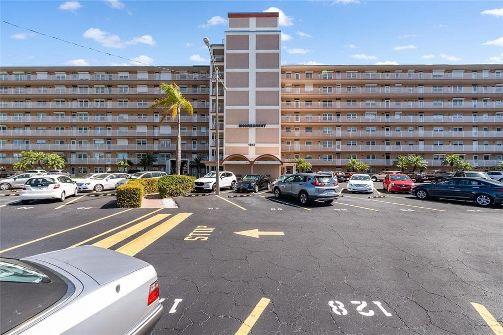 1847 SHORE DRIVE S UNIT 705 SOUTH PASADENA, FL 33707
