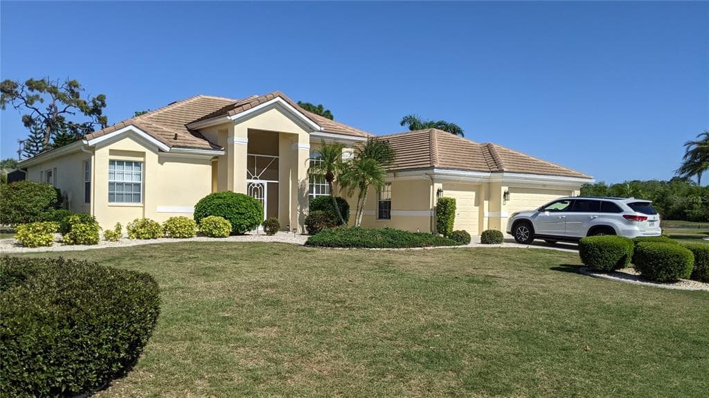 1103 SIGNATURE DRIVE SUN CITY CENTER, FL 33573